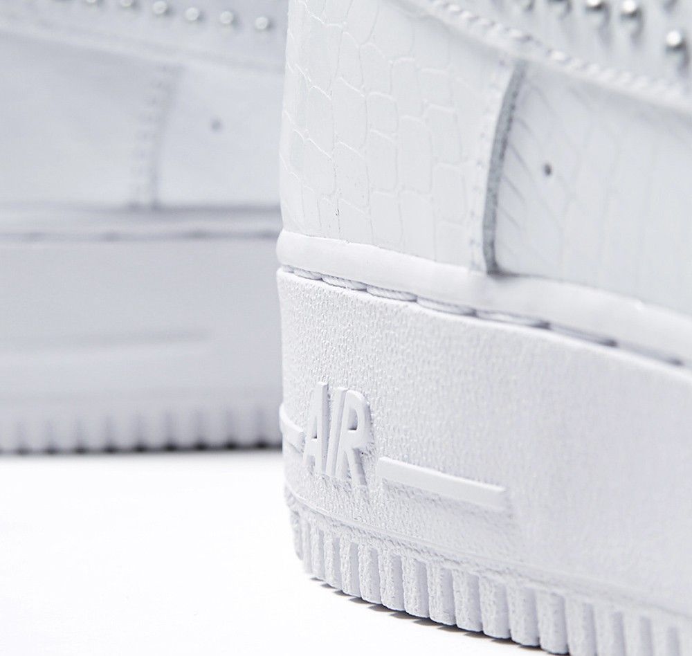 Nike Wmns Air Force 1 Low Stud Pack 02