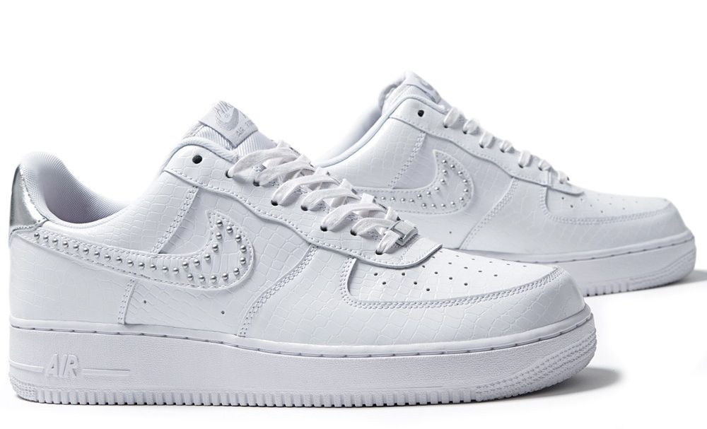 Nike Wmns Air Force 1 Low Stud Pack 07