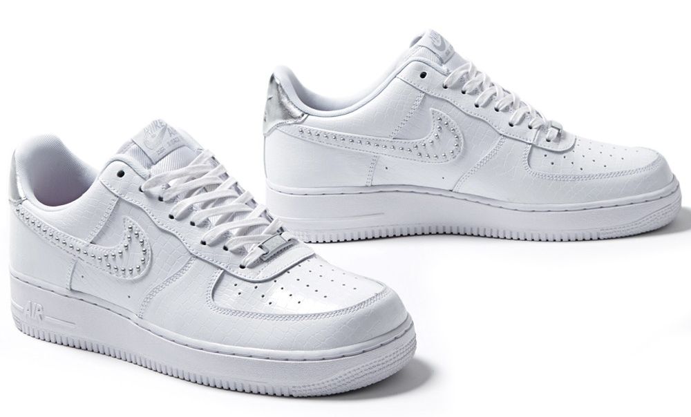 Nike Wmns Air Force 1 Low Stud Pack 08