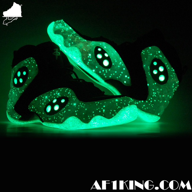 nike-zoom-rookie-galaxy-glow-in-the-dark-by-gourmetkickz-1 Nike Zoom Rookie Galaxy Glow In The Dark By Gourmetkickz 1
