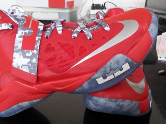 Nike Zoom Soldier 6 "Ohio State Carrier Classic"