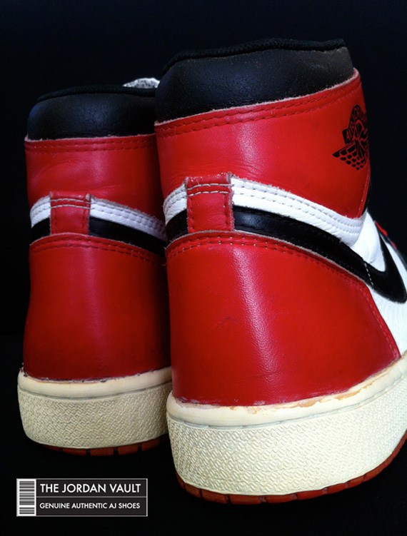 Air Jordan 1 Original Black Toe 4