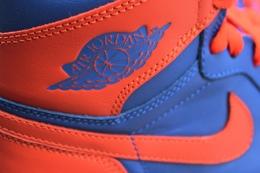 air-jordan-1-retro-high-og-knicks-arriving-at-retailers-5 Air Jordan 1 Retro High Og Knicks Arriving At Retailers 5