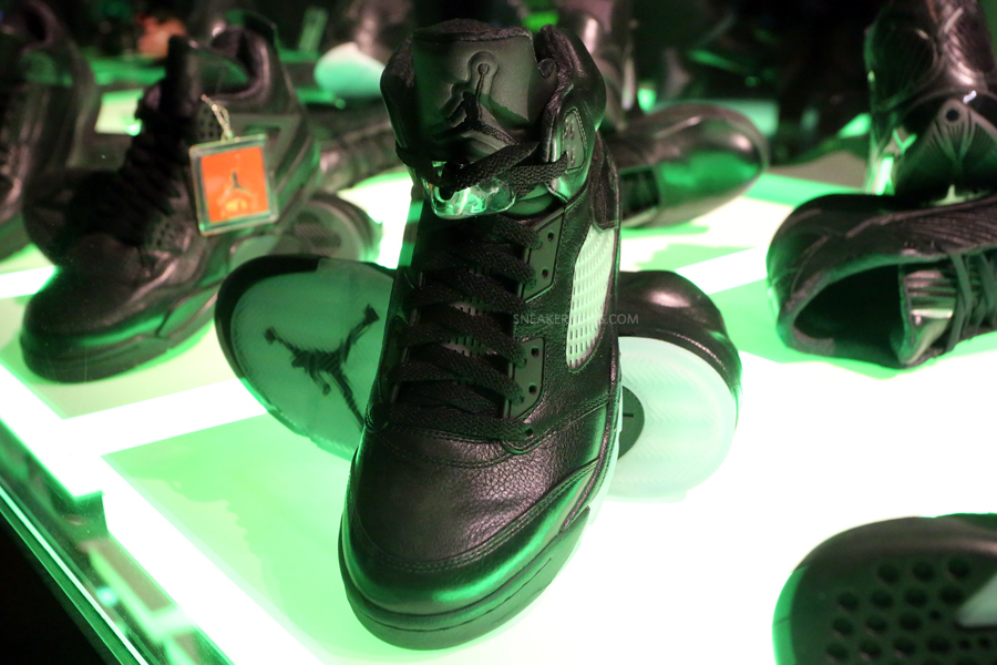 Air Jordan Black Collection 18