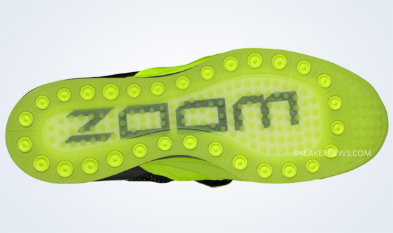 Black Volt Nike Zoom Revis 2