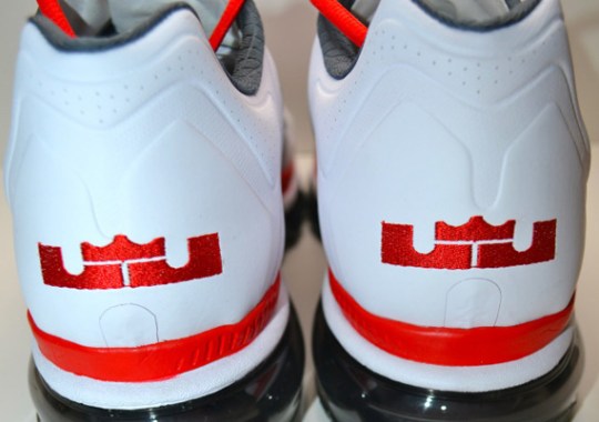 Nike Air Max 2011 – LeBron James White/Red PE