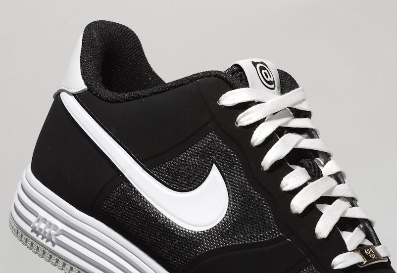 Medicom X Nike Lunar Force 1 Bearbrick Pack 08