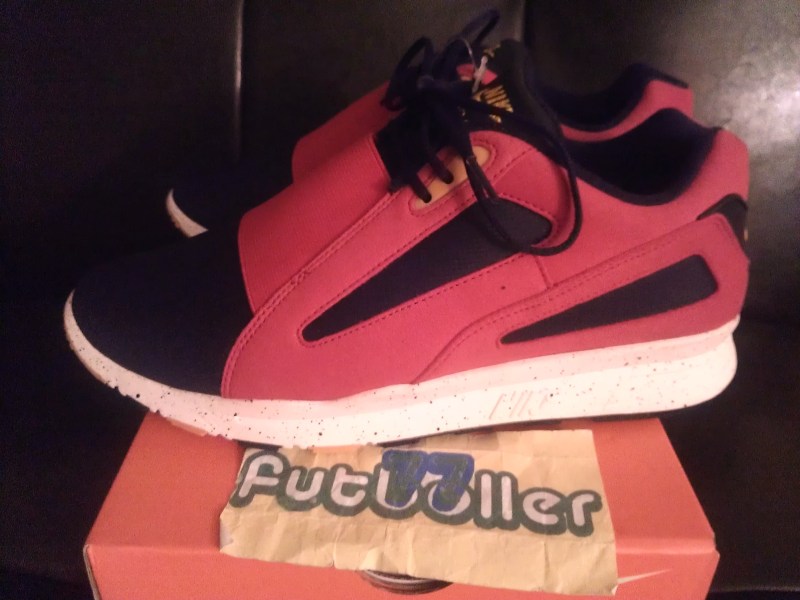 nike-air-current-university-red-sample-03 Nike Air Current University Red Sample 03