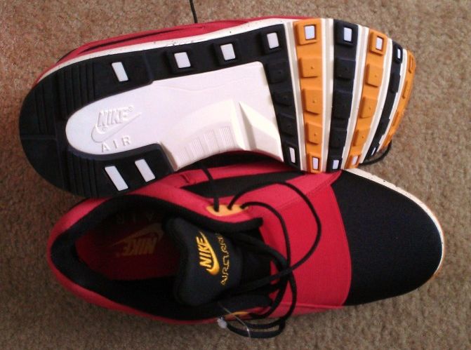 nike-air-current-university-red-sample-06 Nike Air Current University Red Sample 06