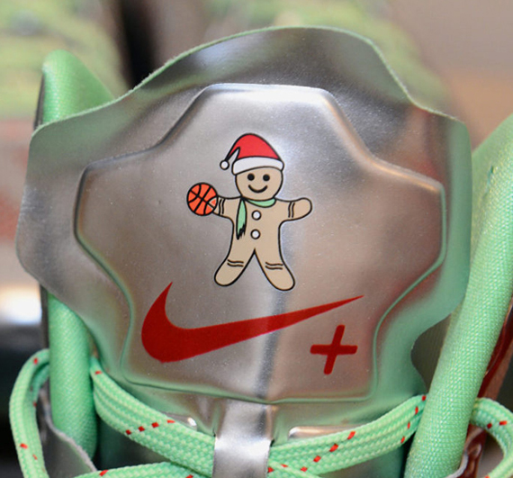 nike hyperdunk gingerbread man