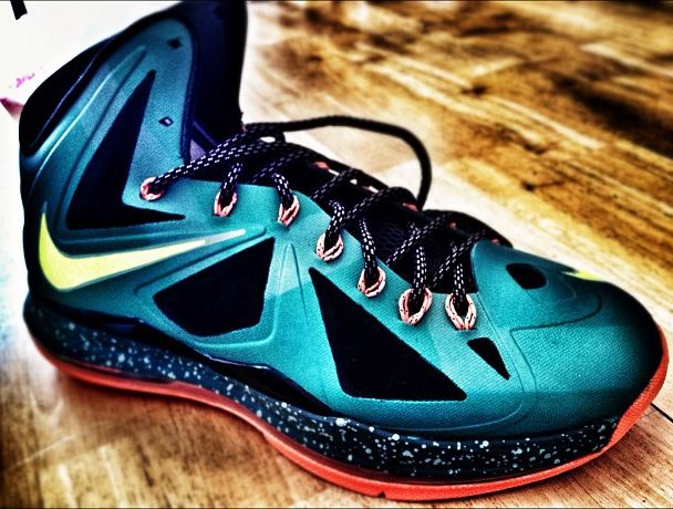Nike Lebron X Cannon Customs 01