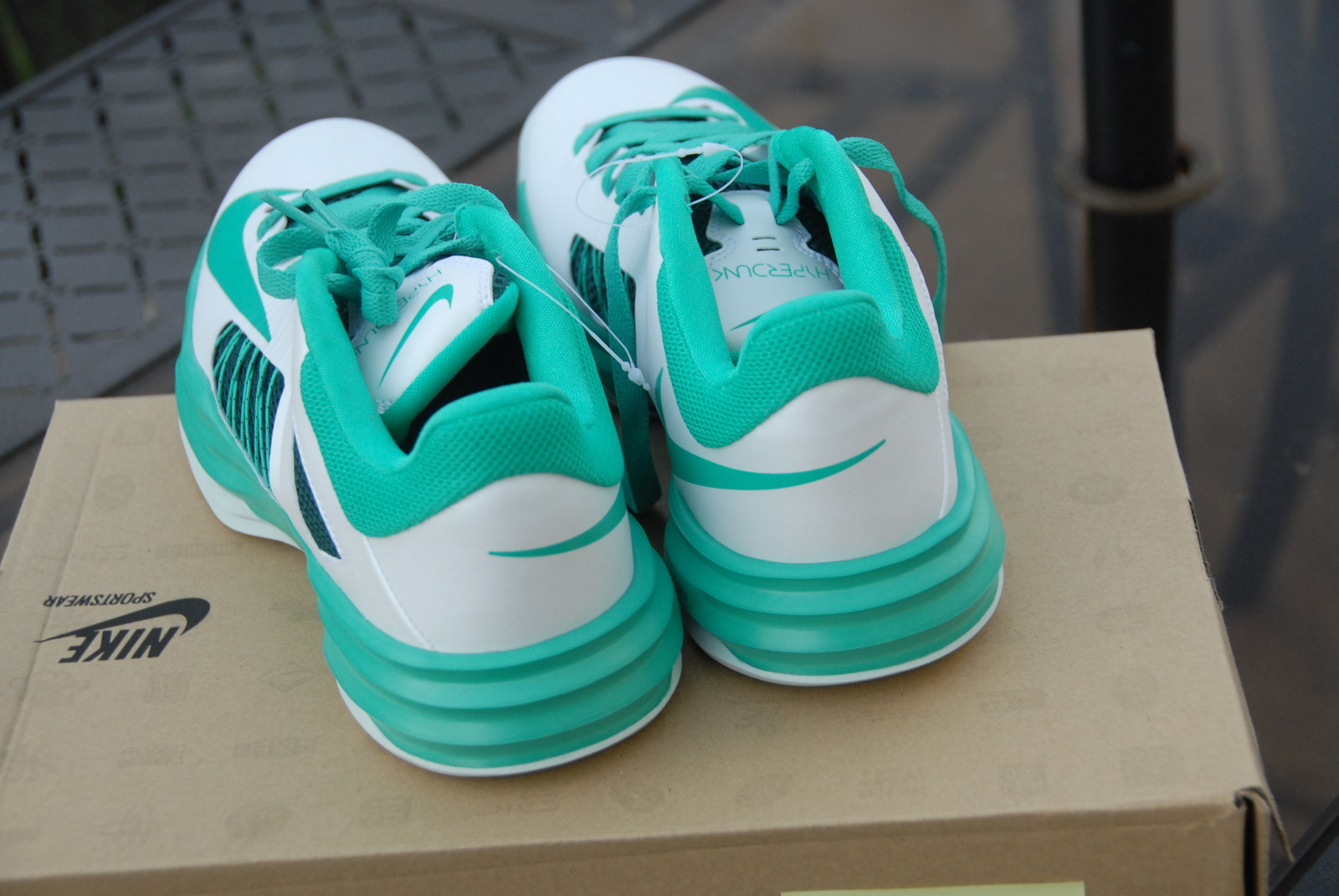 nike-lunar-hyperdunk-low-white-green-03 Nike Lunar Hyperdunk Low White Green 03