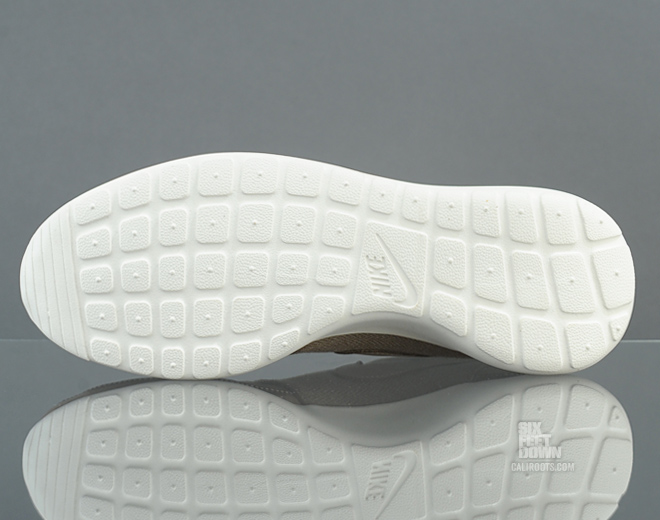 nike-roshe-run-premium-khaki-available-8 Nike Roshe Run Premium Khaki Available 8