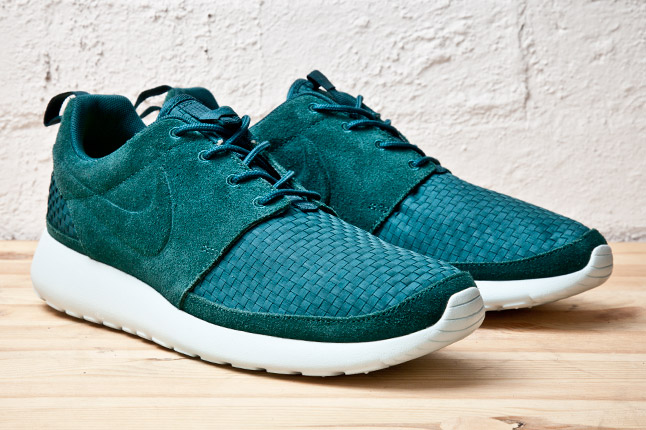 Nike Roshe Run Woven 2