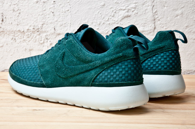 Nike Roshe Run Woven 3