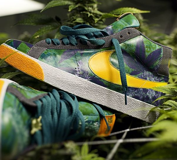 nike-sb-blazer-marihuana-customs-04 Nike Sb Blazer Marihuana Customs 04