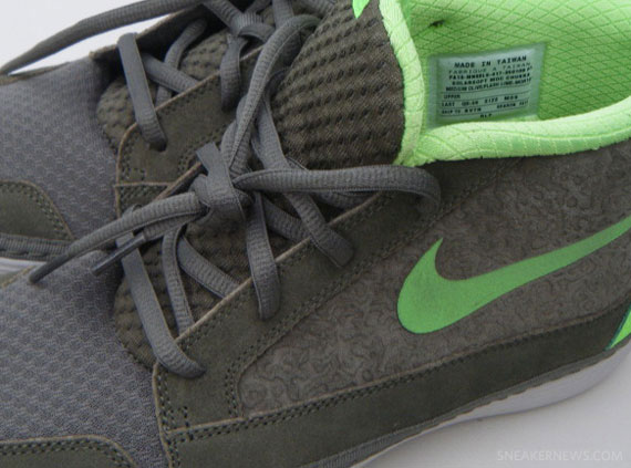 Nike Solarsoft Moccasin Chukka Grey Flash Lime