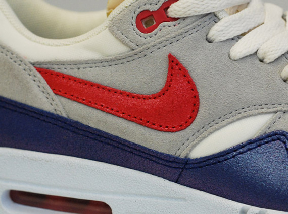 Nike WMNS Air Max 1 - Sail - Hyper Red - Street Grey - Blue Tint