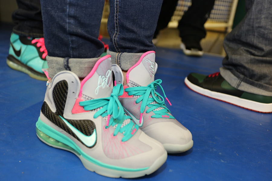 Sneaker Con Charlotte December 2012 Feet Recap 048