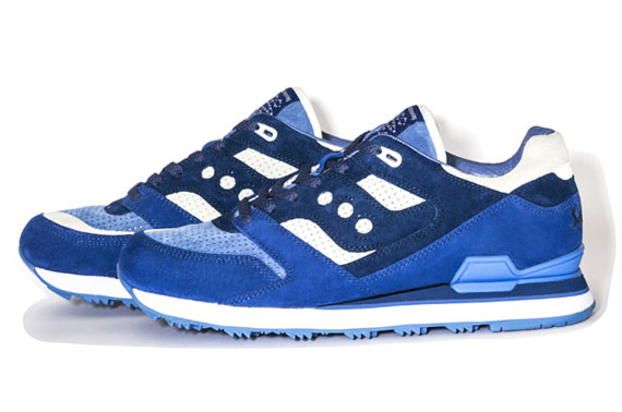 White Mountaineering x Saucony Courageous - SneakerNews.com