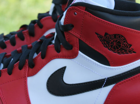 Release Reminder: Air Jordan 1 Retro High OG Bred Toe