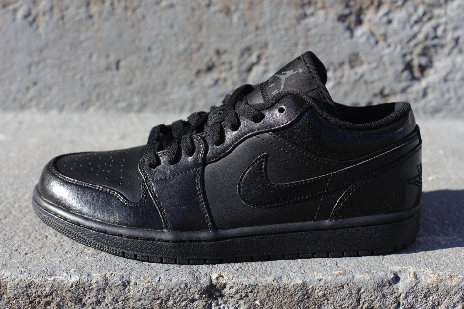 air-jordan-1-low-black-1 Air Jordan 1 Low Black 1