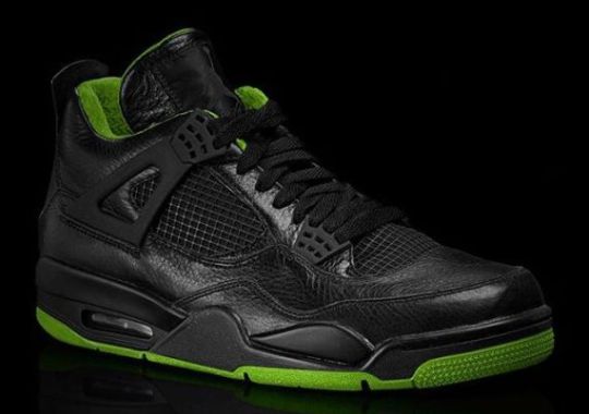 Air Jordan IV “Black/Neon Green” Collection