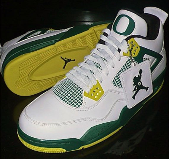 Air Jordan "Oregon Duckman" PE - SneakerNews.com