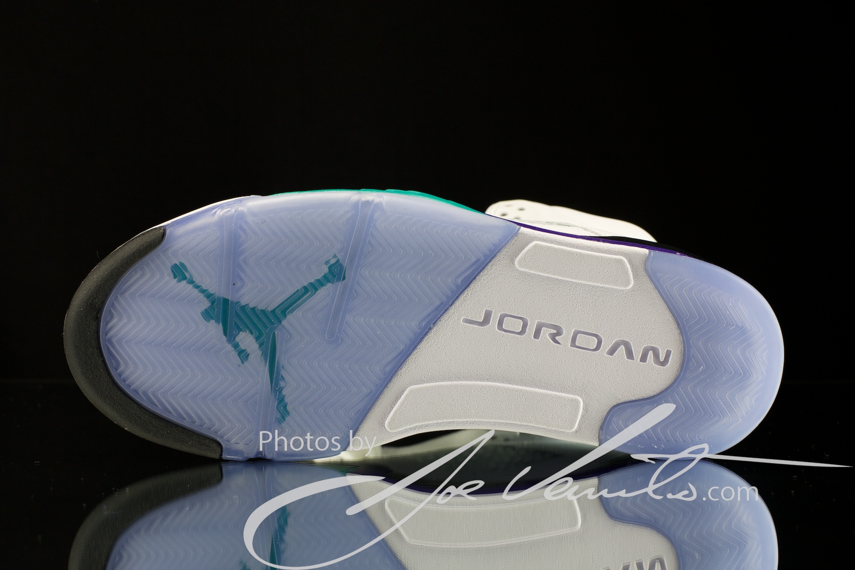 air-jordan-v-grape-detailed-images-9 Air Jordan V Grape Detailed Images 9