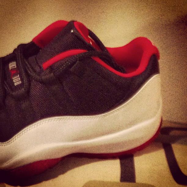 Air Jordan Xi Low Black White Varsity Red