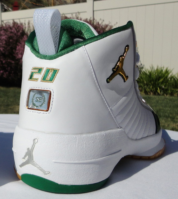 Celtics assistant coach sporting new P.E.I.-themed Air Jordans