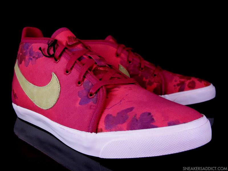 Liberty Nike Wmns Toki 21