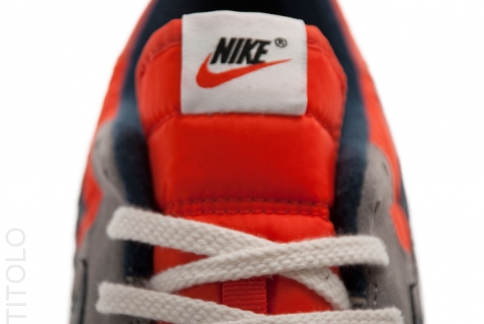 Nike Air Epic Vntg Sport Grey Obsidian Team Orange 4