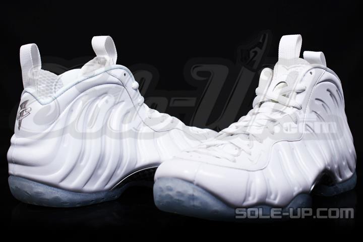 Nike Air Foamposite One Whiteout 4