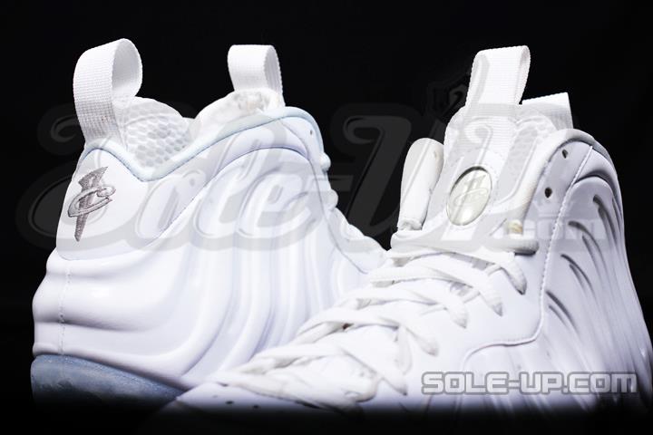 Nike Air Foamposite One Whiteout 9