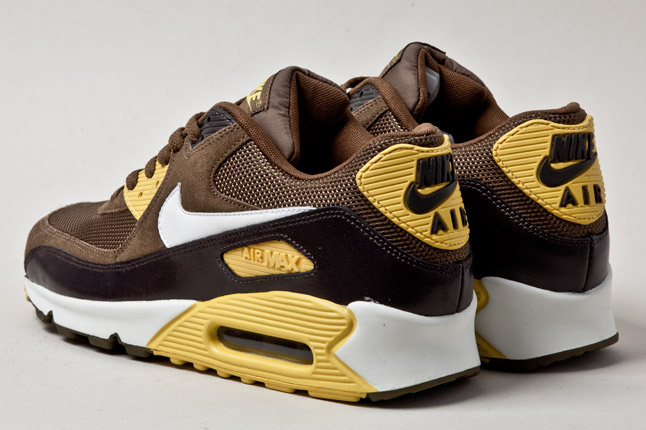 nike-air-max-90-essential-dark-khaki-vivid-sulfur-3 Nike Air Max 90 Essential Dark Khaki Vivid Sulfur 3