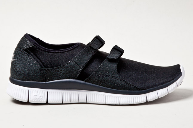 Nike Free Sock Racer Black White 1