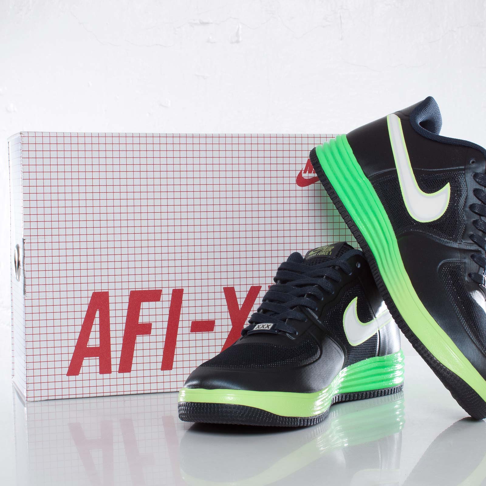 nike-lunar-force-1-fuse-dark-obsidian-volt-7 Nike Lunar Force 1 Fuse Dark Obsidian Volt 7