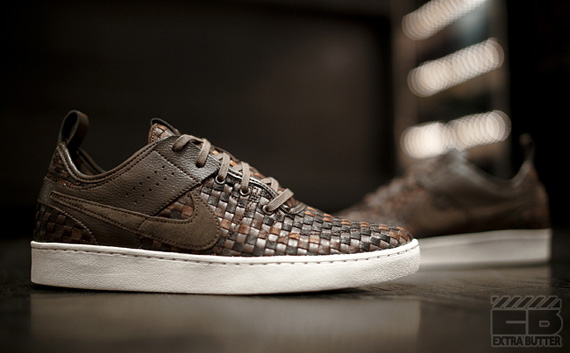 Nike Nsw Courtside Woven Brown1
