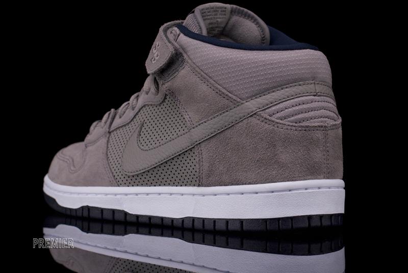 nike-sb-dunk-mid-sport-grey-available-05 Nike Sb Dunk Mid Sport Grey Available 05