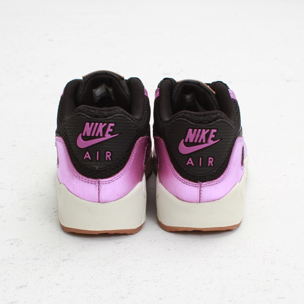 nike-wmns-air-max-90-black-sr-purple-5 Nike Wmns Air Max 90 Black Sr Purple 5