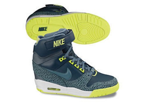 wmns air revolution sky hi