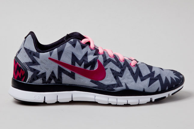 nike-wmns-free-tr-fit-3-kaboom-1 Nike Wmns Free Tr Fit 3 Kaboom 1