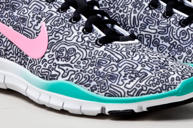 nike-wmns-free-tr-fit-3-squiggles-4 Nike Wmns Free Tr Fit 3 Squiggles 4