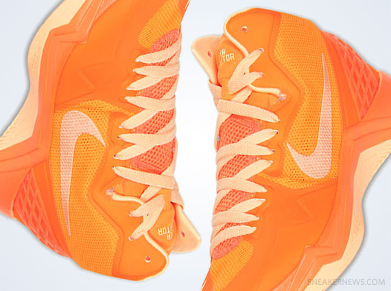 Nike Zoom Hyperdisruptor “Total Orange”