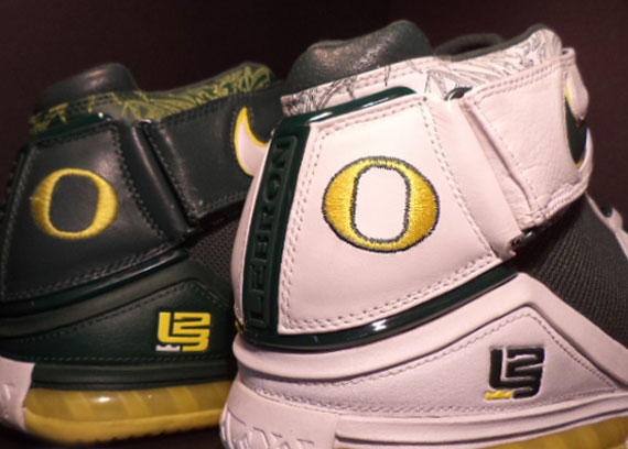 Nike Zoom LeBron II “Oregon Ducks” PEs