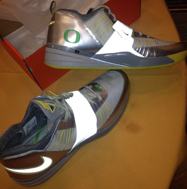 nike-zoom-revis-oregon-ducks-4 Nike Zoom Revis Oregon Ducks 4
