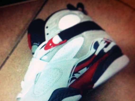 Air Jordan VIII "Bugs" 2013 Retro