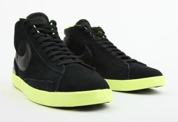 Nike Lunar Blazer Black Volt 2