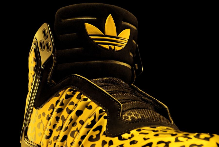 Adidas Originals Ts Lite Amr Trophy Hunter 05